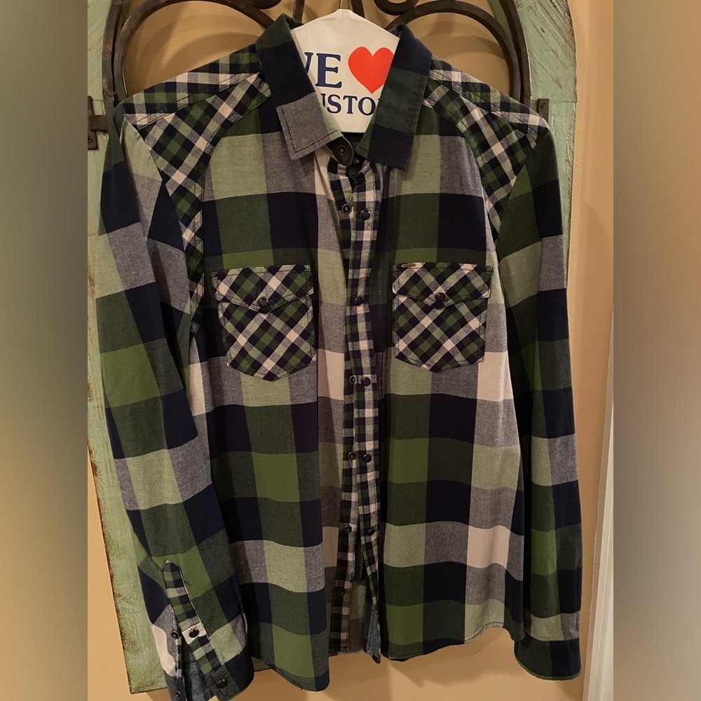 Buffalo David Britton Mens Large Button Down